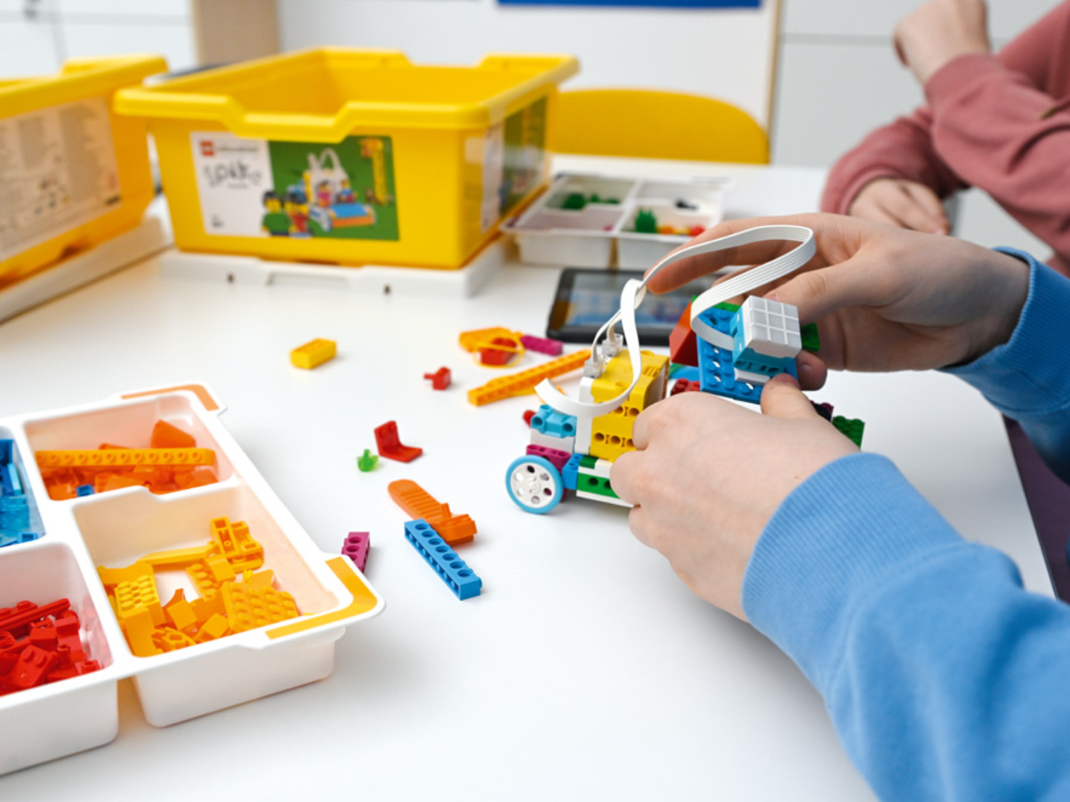 Jak wdrożyć rozwiązania LEGO® Education w szkole?