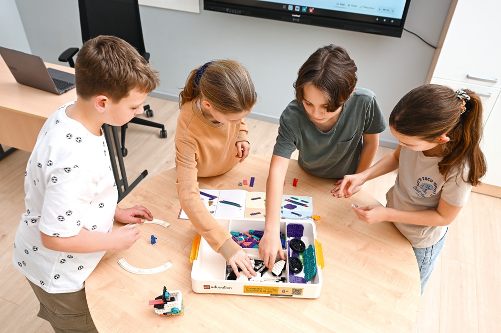 przygotowanie miejsca do pracy z zestawami lego education